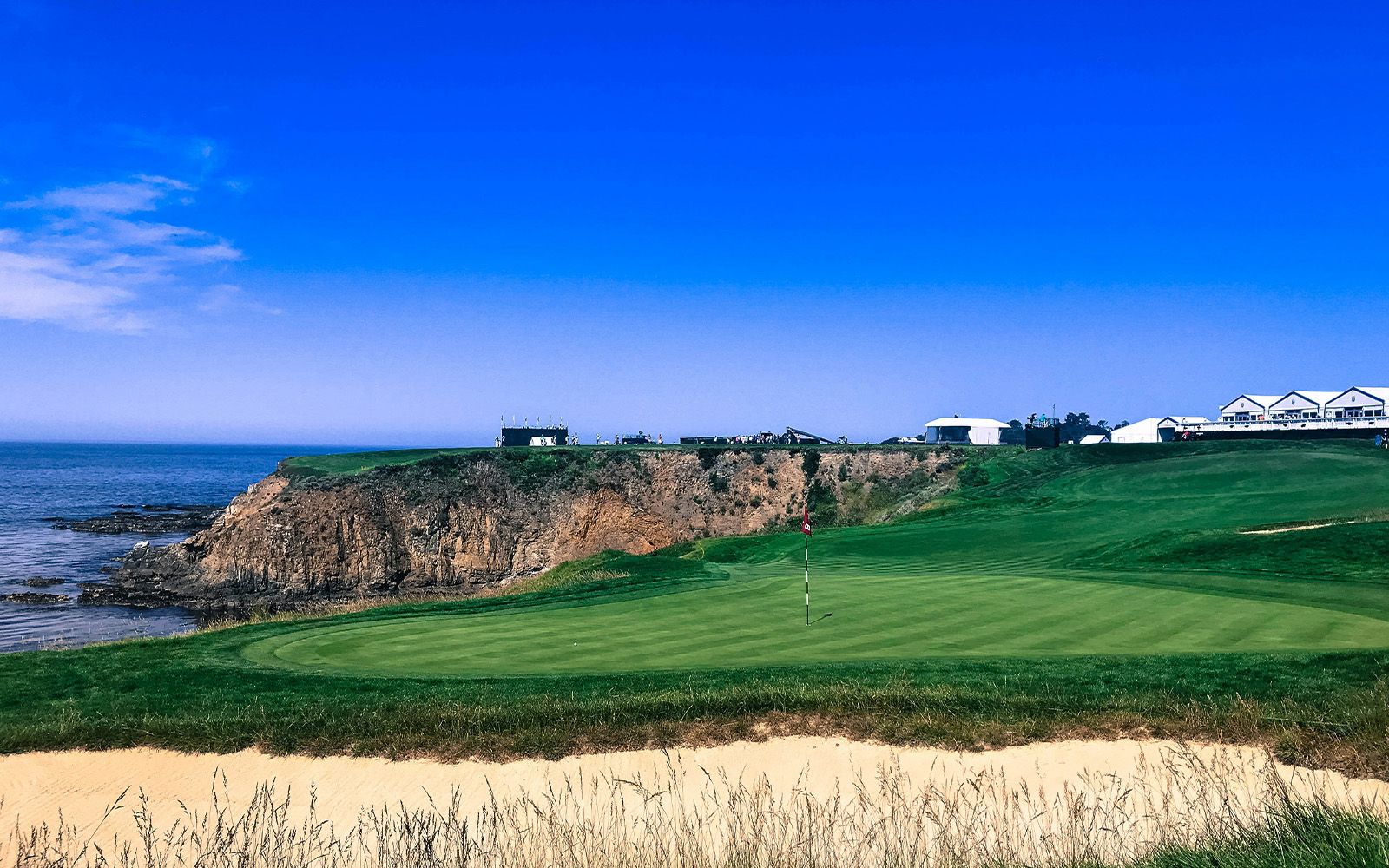 Clifftop golf green on the Monterey Peninsula