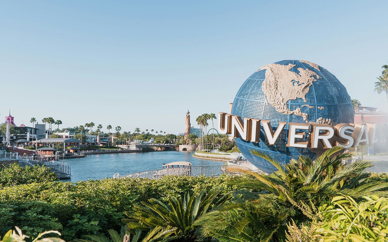 Universal globe and lagoon in Orlando